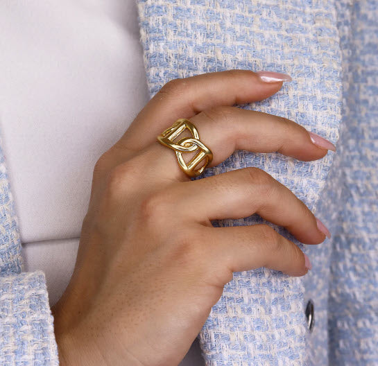 Oversized Link Ring